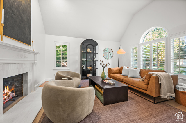 Photo 8 for MLS #2106685 at 2321 E Wrenhaven Ln