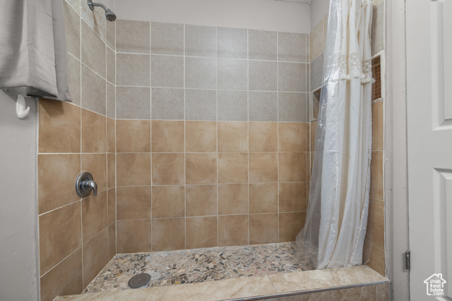 Photo 16 for MLS #2106690 at 57 N Center St