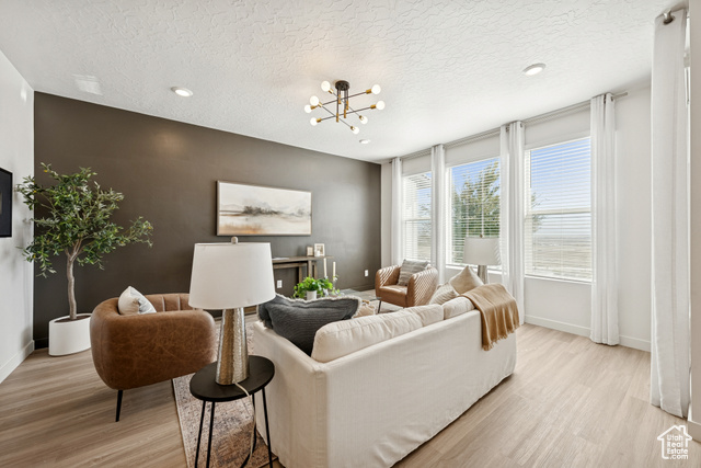 Photo 4 for MLS #2106704 at 937 W Sunspear Dr