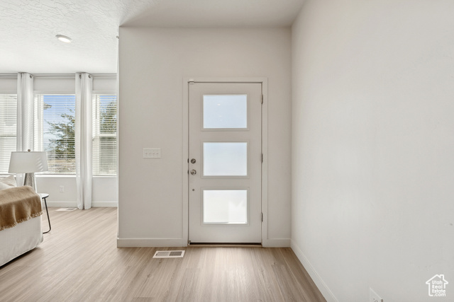 Photo 3 for MLS #2106704 at 937 W Sunspear Dr