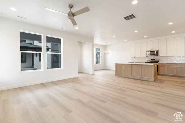 Photo 7 for MLS #2106705 at 2822 W 2710 North #85