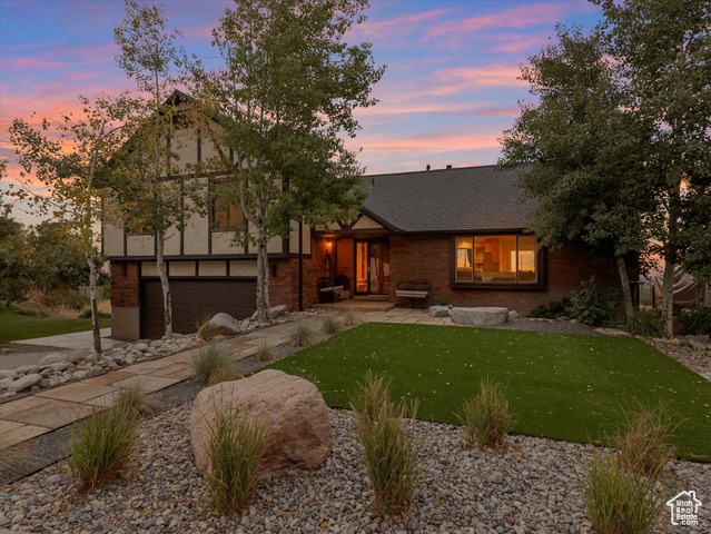 9072 S GREENHILLS DR, Cottonwood Heights UT 84093