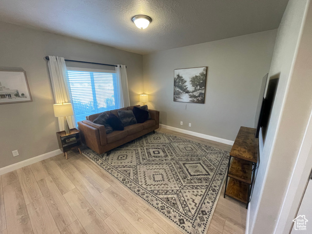 Photo 7 for MLS #2106731 at 828 N Old Fort Dr  #84