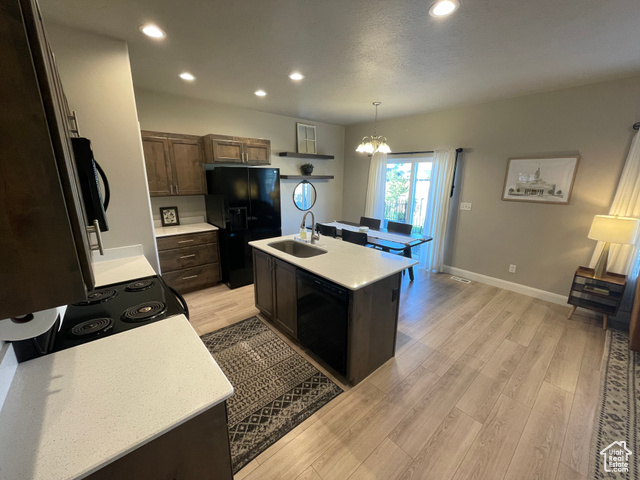 Photo 8 for MLS #2106731 at 828 N Old Fort Dr  #84