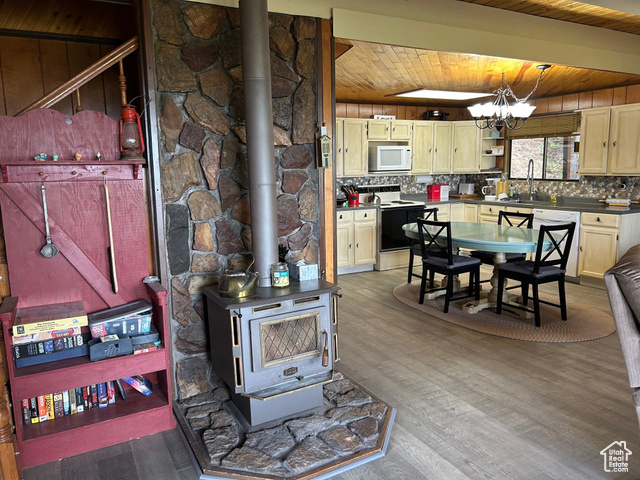 Photo 14 for MLS #2106735 at 49 N Pine Creek Rd