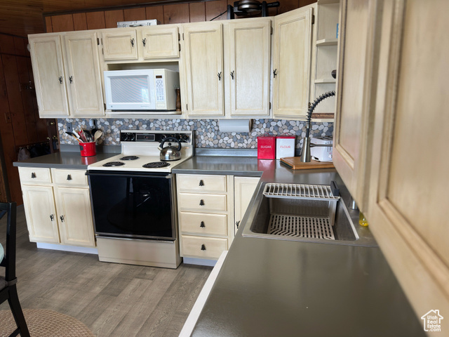 Photo 18 for MLS #2106735 at 49 N Pine Creek Rd