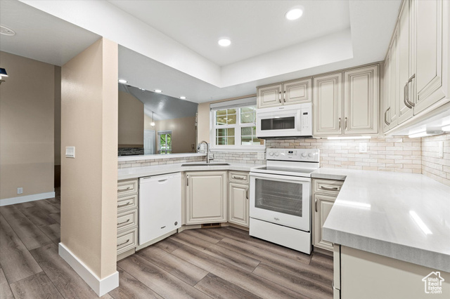 Photo 4 for MLS #2106740 at 888 E 6895 South