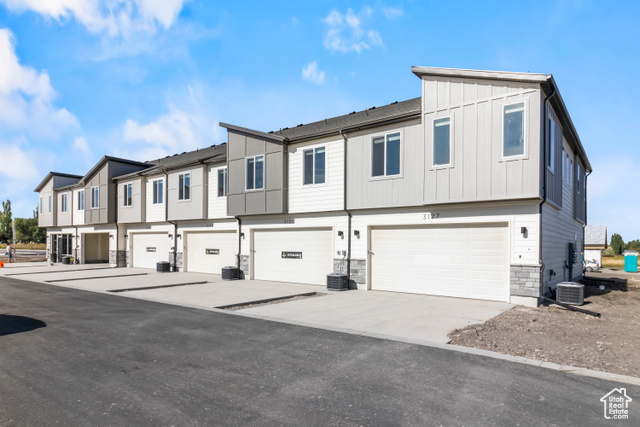 Photo 5 for MLS #2106756 at 271 W 925 North #I55