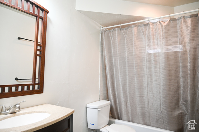 Photo 33 for MLS #2106758 at 3334 E 1280 North