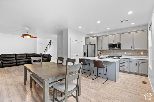 10643 S LAMOND DR, South Jordan UT 84009