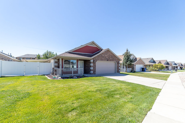 Photo 33 for MLS #2106799 at 869 W 1025 South