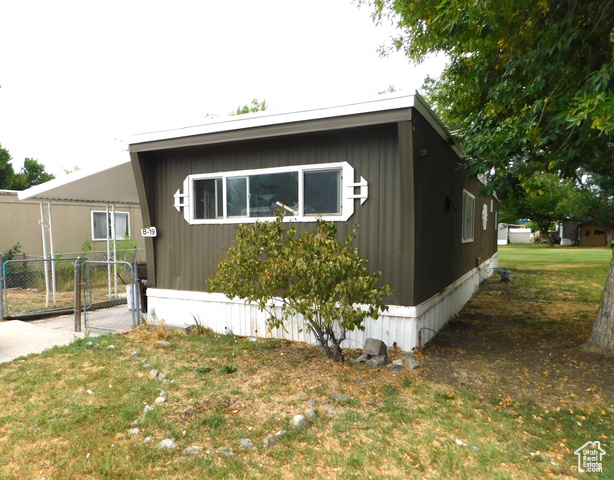 Photo 10 for MLS #2106802 at 680 N Main St #B19