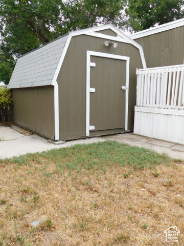Photo 14 for MLS #2106802 at 680 N Main St #B19