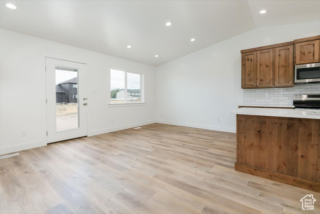 Photo 5 for MLS #2106806 at 174 N 400 West