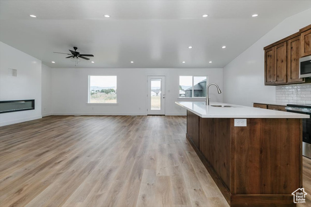 Photo 8 for MLS #2106806 at 174 N 400 West