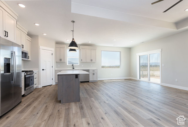 Photo 7 for MLS #2106839 at 1170 N Yucca (3325 W) St
