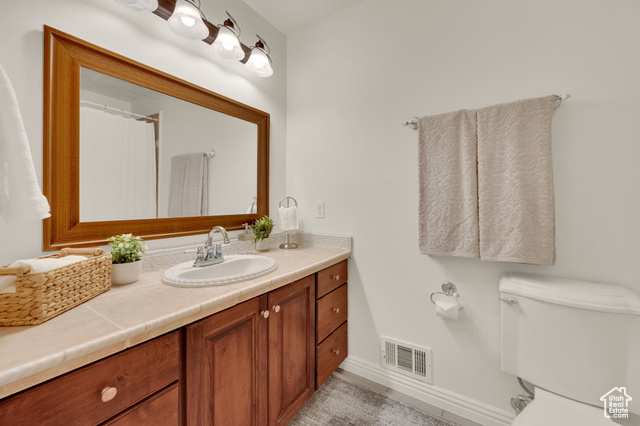 Photo 9 for MLS #2106847 at 849 W 225 South