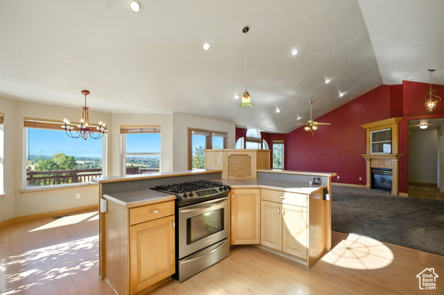 Photo 8 for MLS #2106849 at 1990 E Canyon Ridge Dr