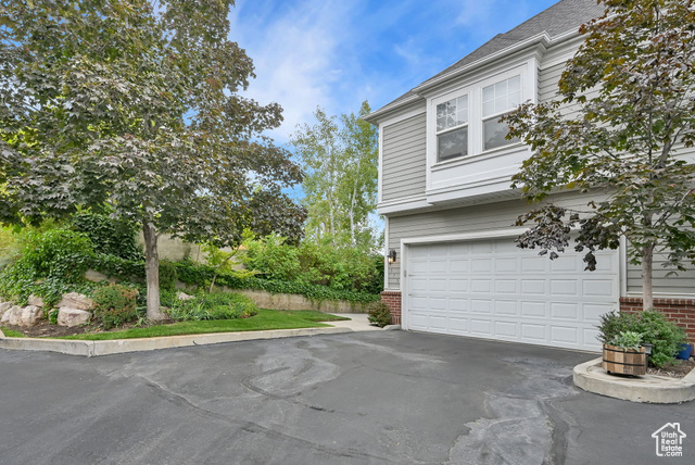 Photo 32 for MLS #2106850 at 375 E 9th Ave