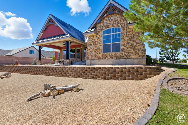 Photo 24 for MLS #2106851 at 865 S Cliffs Dr