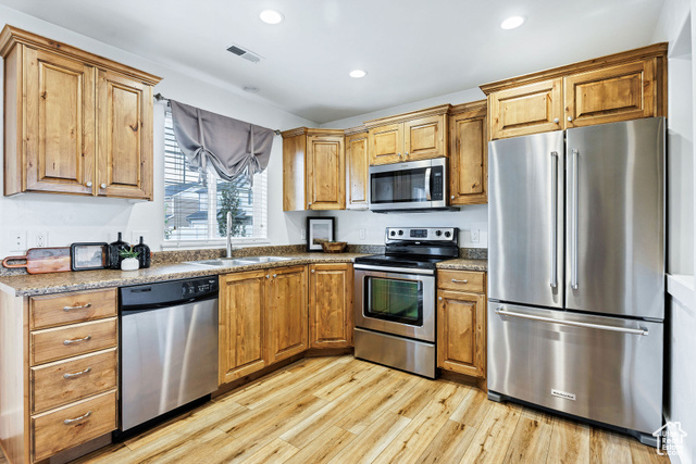 Photo 3 for MLS #2106856 at 485 W 880 North