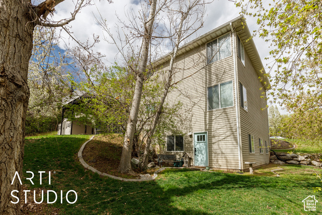 Photo 32 for MLS #2106859 at 1907 N Bridge Ct