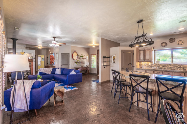Photo 12 for MLS #2106874 at 3721 S Brade Ln