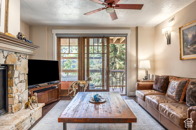 MLS #2106881 - 1000 Park Ave #B202