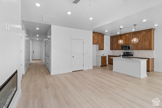 Photo 5 for MLS #2106886 at 968 W 880 North #59