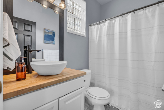 Photo 16 for MLS #2106887 at 448 W Kent Dr