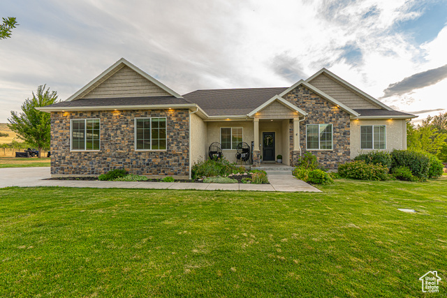 Photo 4 for MLS #2106888 at 1241 E 9300 North