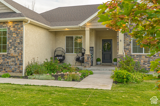 Photo 3 for MLS #2106888 at 1241 E 9300 North
