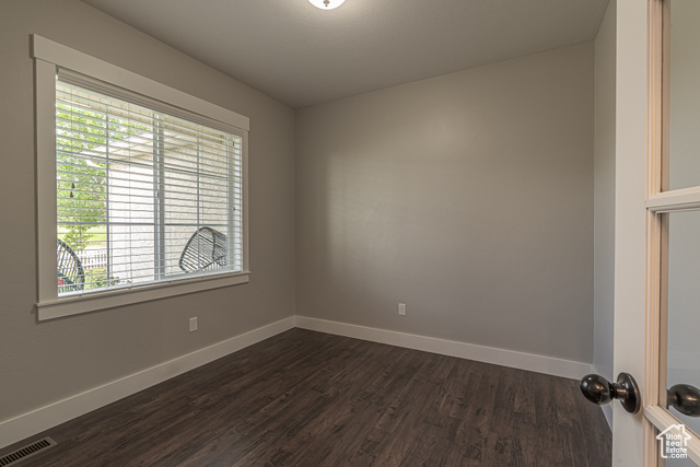 Photo 8 for MLS #2106888 at 1241 E 9300 North