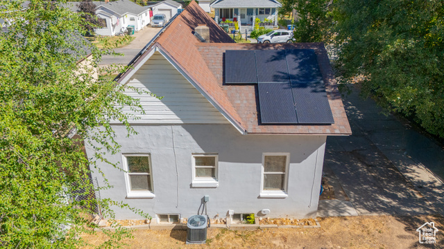 Photo 19 for MLS #2106893 at 537 Cook St