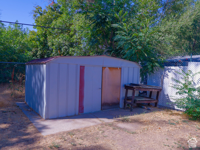 Photo 21 for MLS #2106893 at 537 Cook St
