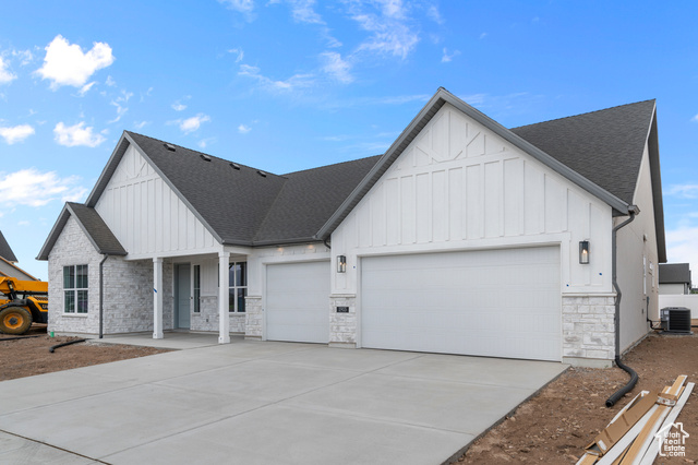 Photo 3 for MLS #2106897 at 1903 S 2425 West