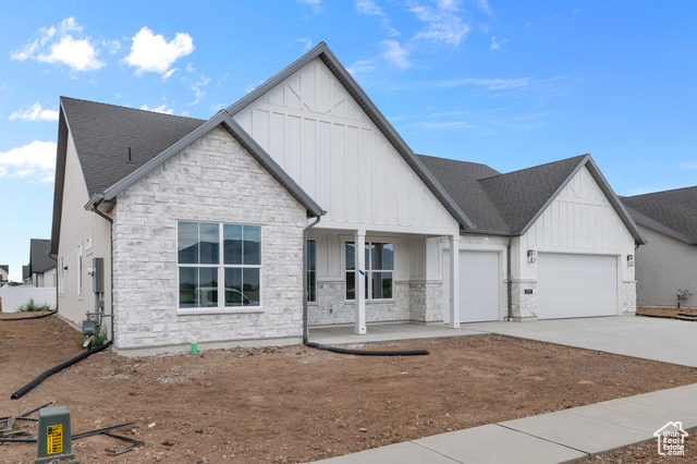 Photo 2 for MLS #2106897 at 1903 S 2425 West