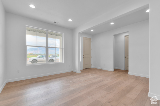 Photo 7 for MLS #2106897 at 1903 S 2425 West