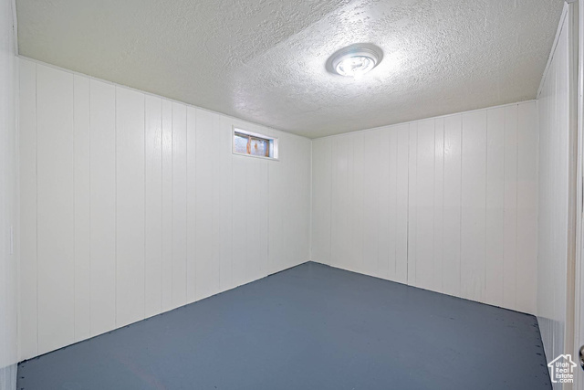 Photo 15 for MLS #2106957 at 932 E Tritoma Ave