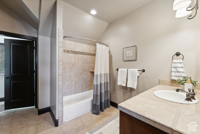 Photo 23 for MLS #2106976 at 3180 E Stoney Creek Cir