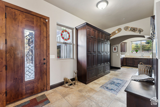 Photo 37 for MLS #2106976 at 3180 E Stoney Creek Cir