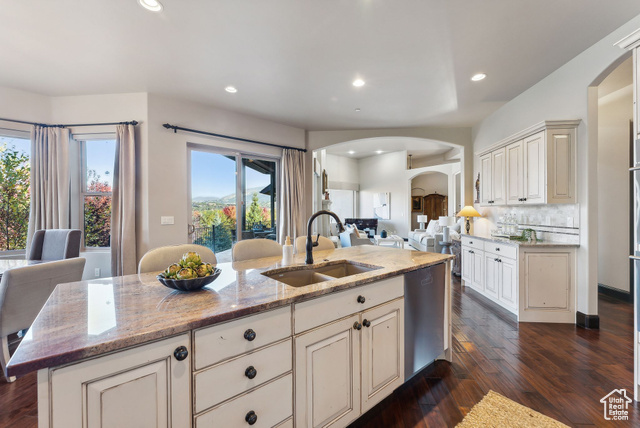 Photo 12 for MLS #2106976 at 3180 E Stoney Creek Cir