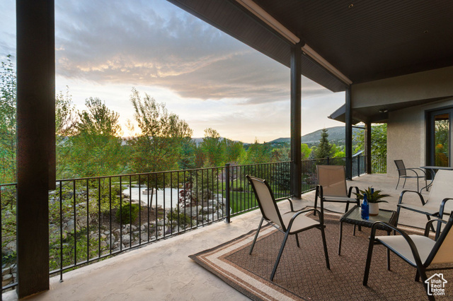 Photo 44 for MLS #2106976 at 3180 E Stoney Creek Cir