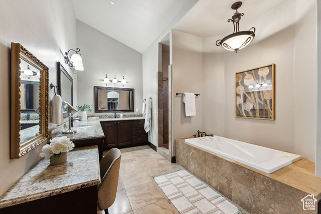 Photo 16 for MLS #2106976 at 3180 E Stoney Creek Cir