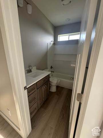 Photo 23 - 1870 N Valley View Dr #201, Layton UT 84040