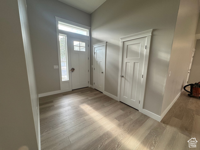 Photo 12 - 1870 N Valley View Dr #201, Layton UT 84040