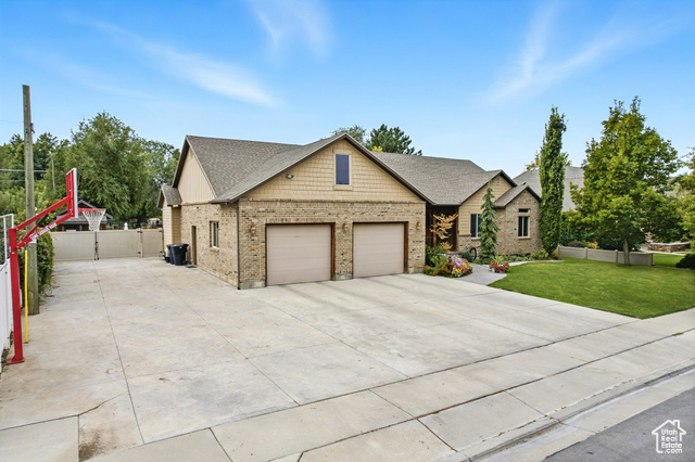 Photo 2 for MLS #2106986 at 1062 E 350 South