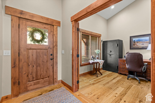 Photo 4 for MLS #2106986 at 1062 E 350 South