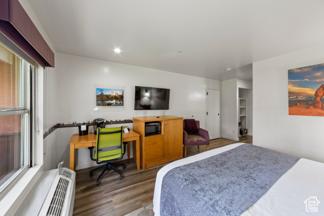 Photo 4 for MLS #2106999 at 100 W 200 South #118