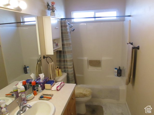 Photo 17 for MLS #2107008 at 853 E 725 North